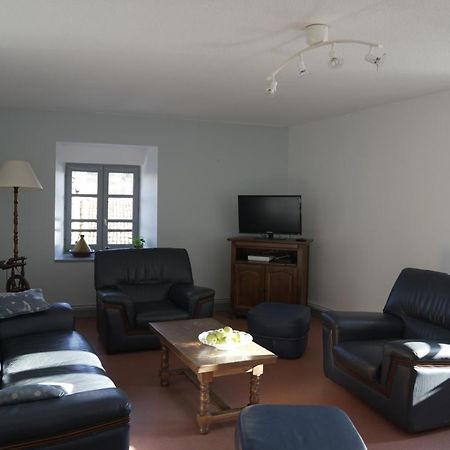 Appartement Spacieux Au Pied Des Pistes Chalmazel-Jeansagniere Exterior photo